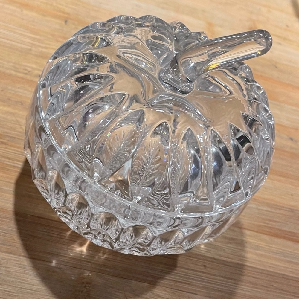 Gorham Crystal Apple Box / Trinket Dish w/ Lid GREAT FOR TEACHER